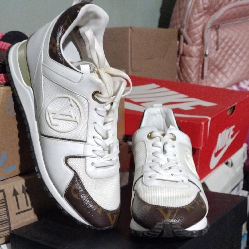 Louis Vuitton White and Brown Sneakers Classic Design